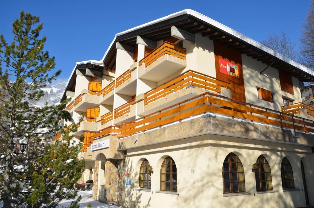 Hotel Alex Leukerbad Exteriör bild